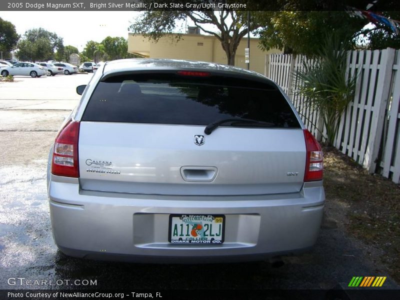 Bright Silver Metallic / Dark Slate Gray/Light Graystone 2005 Dodge Magnum SXT