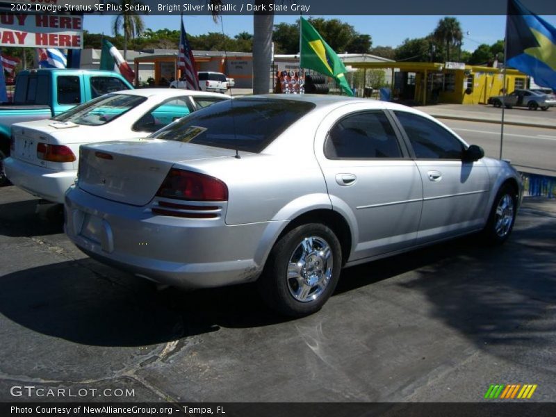 Bright Silver Metallic / Dark Slate Gray 2002 Dodge Stratus SE Plus Sedan