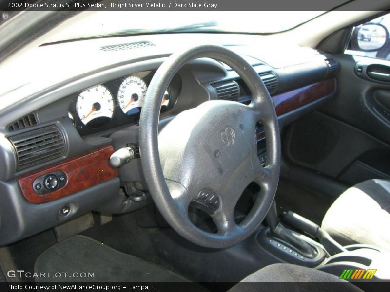 Bright Silver Metallic / Dark Slate Gray 2002 Dodge Stratus SE Plus Sedan