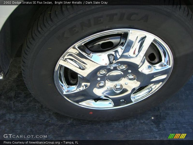 Bright Silver Metallic / Dark Slate Gray 2002 Dodge Stratus SE Plus Sedan