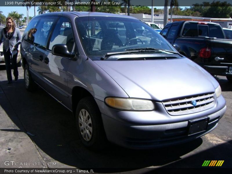 Deep Amethyst Pearl / Mist Gray 1998 Plymouth Grand Voyager SE