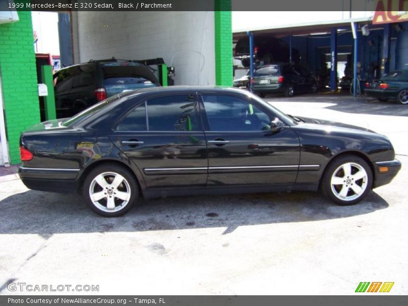 Black / Parchment 1999 Mercedes-Benz E 320 Sedan