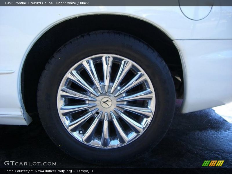 Bright White / Black 1996 Pontiac Firebird Coupe