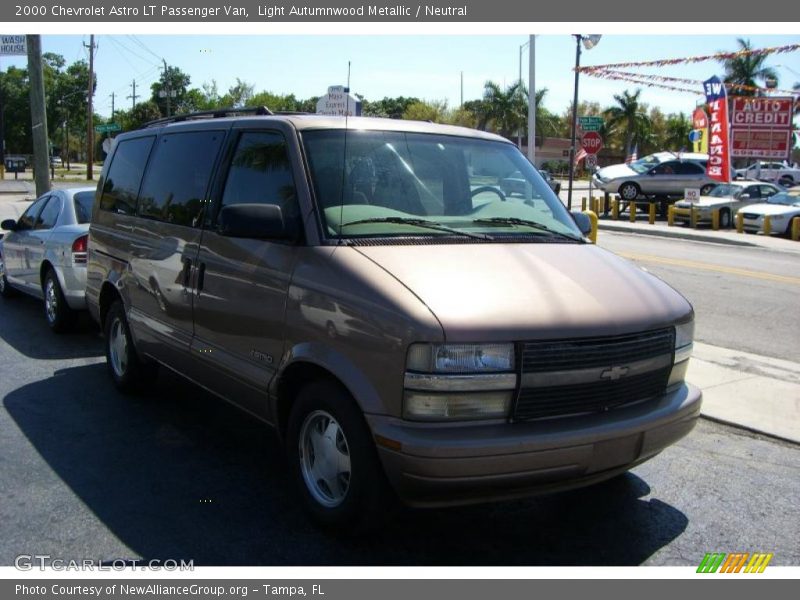 Light Autumnwood Metallic / Neutral 2000 Chevrolet Astro LT Passenger Van
