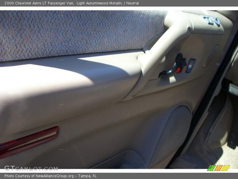 Light Autumnwood Metallic / Neutral 2000 Chevrolet Astro LT Passenger Van