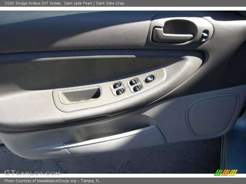 Satin Jade Pearl / Dark Slate Gray 2005 Dodge Stratus SXT Sedan