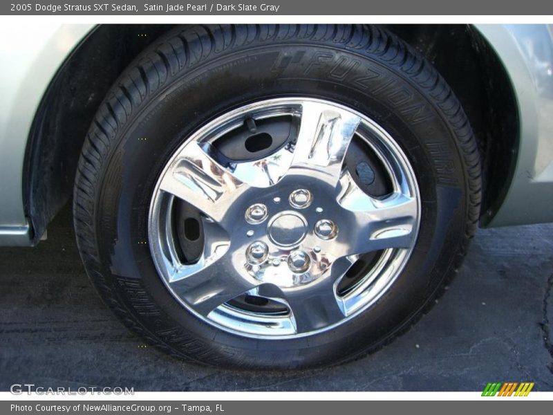 Satin Jade Pearl / Dark Slate Gray 2005 Dodge Stratus SXT Sedan
