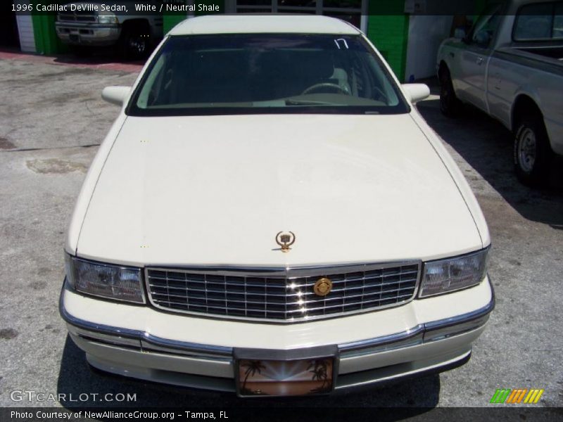 White / Neutral Shale 1996 Cadillac DeVille Sedan