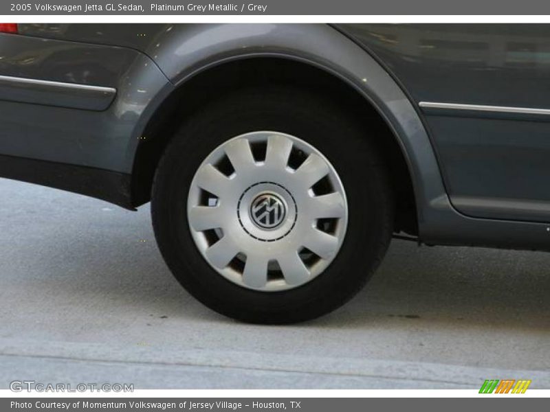 Platinum Grey Metallic / Grey 2005 Volkswagen Jetta GL Sedan