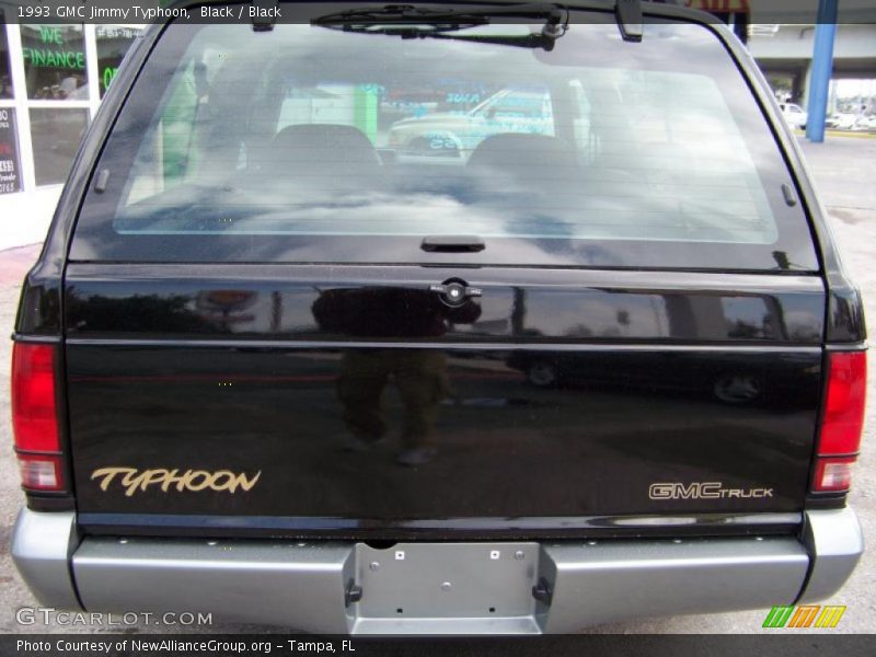 Black / Black 1993 GMC Jimmy Typhoon