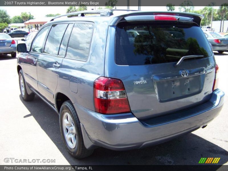 Bluestone Metallic / Ivory Beige 2007 Toyota Highlander