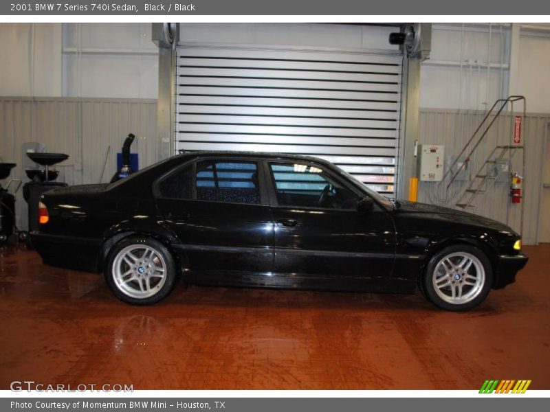 Black / Black 2001 BMW 7 Series 740i Sedan