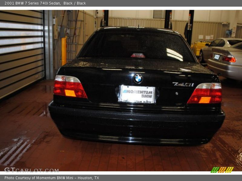 Black / Black 2001 BMW 7 Series 740i Sedan