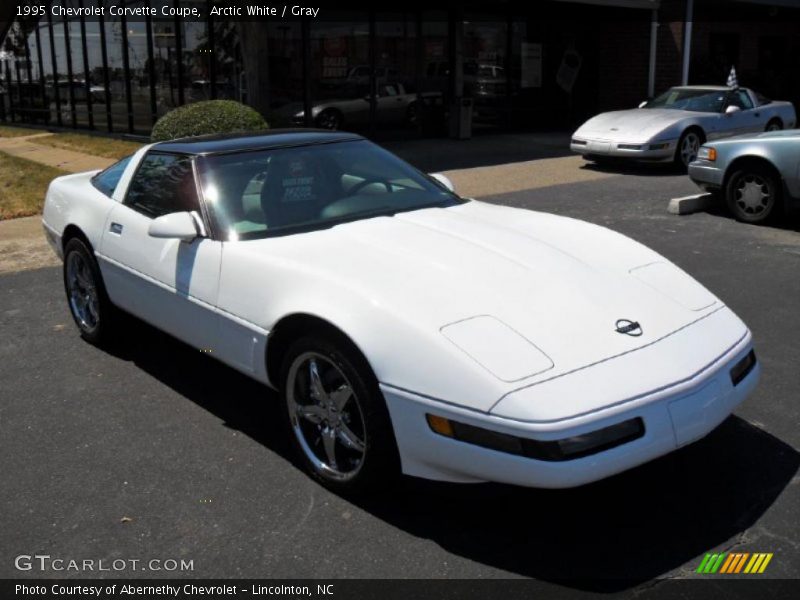 Arctic White / Gray 1995 Chevrolet Corvette Coupe