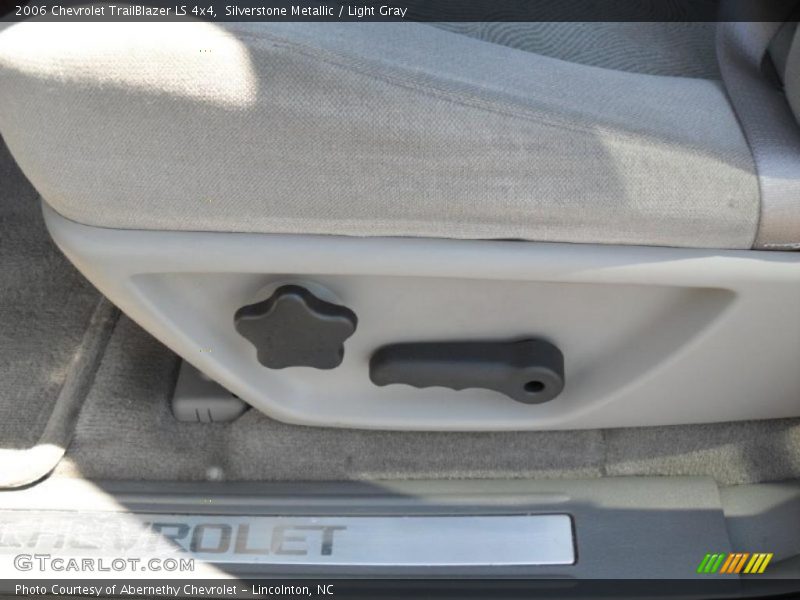 Silverstone Metallic / Light Gray 2006 Chevrolet TrailBlazer LS 4x4
