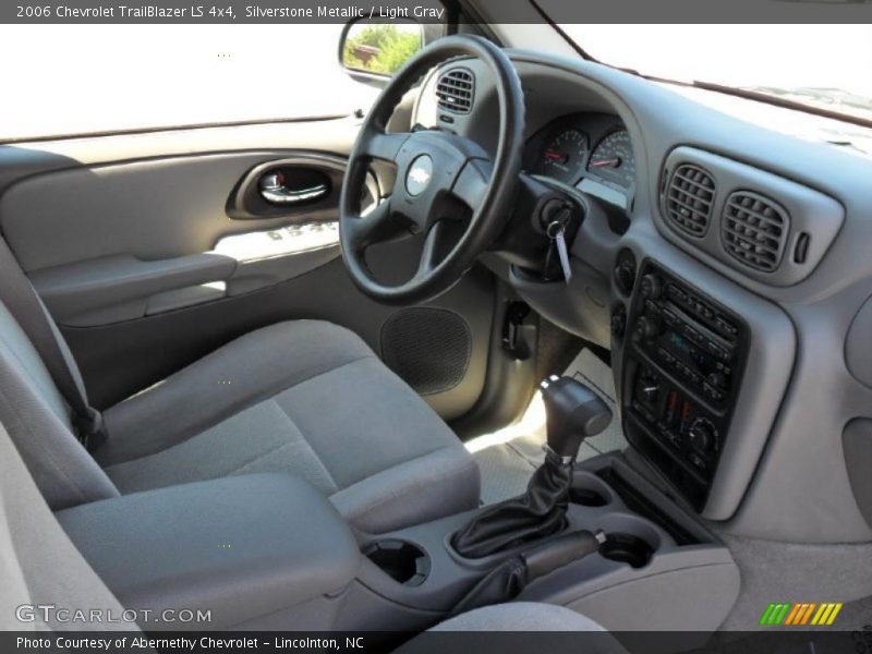 Silverstone Metallic / Light Gray 2006 Chevrolet TrailBlazer LS 4x4