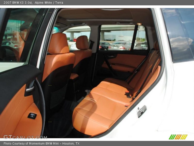 Alpine White / Terra 2007 BMW X3 3.0si
