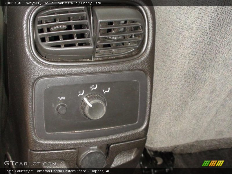 Liquid Silver Metallic / Ebony Black 2006 GMC Envoy SLE