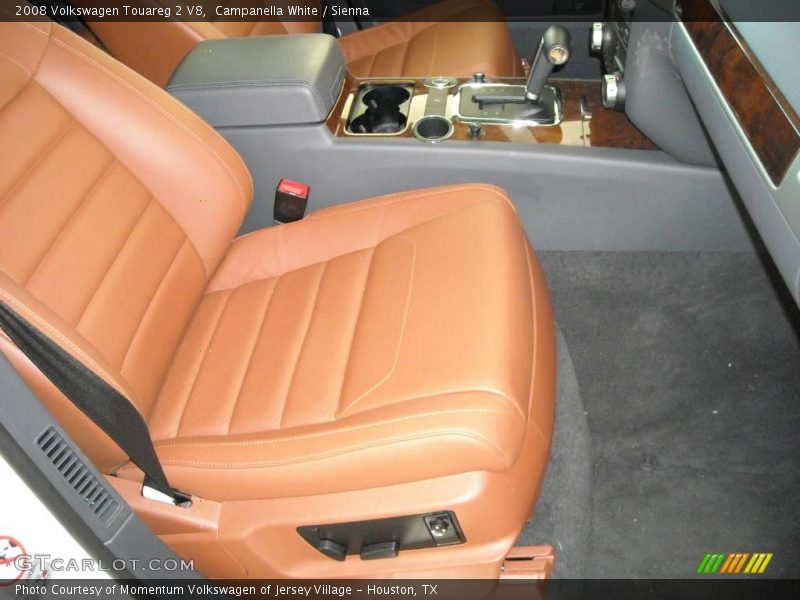Campanella White / Sienna 2008 Volkswagen Touareg 2 V8