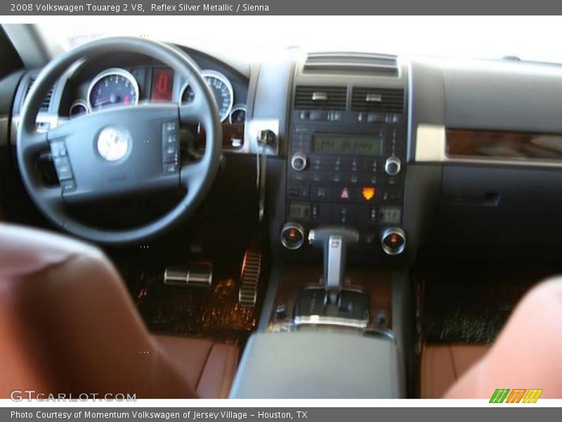 Reflex Silver Metallic / Sienna 2008 Volkswagen Touareg 2 V8