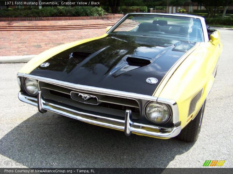 Grabber Yellow / Black 1971 Ford Mustang Convertible