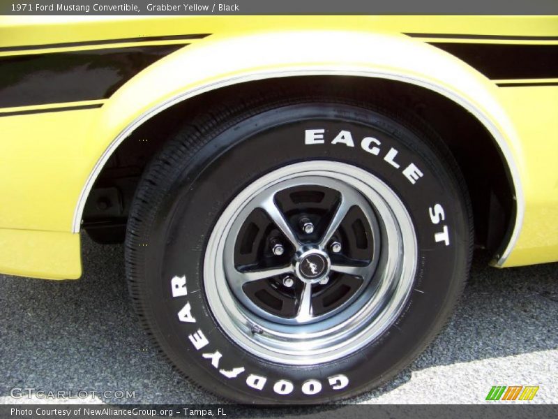 Grabber Yellow / Black 1971 Ford Mustang Convertible