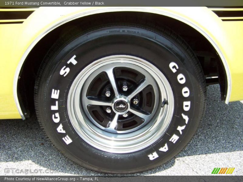 Grabber Yellow / Black 1971 Ford Mustang Convertible
