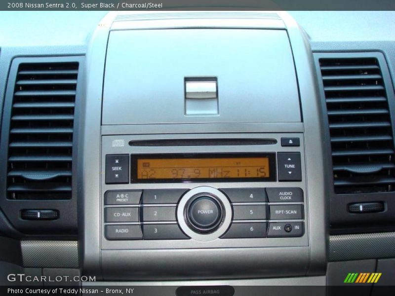 Super Black / Charcoal/Steel 2008 Nissan Sentra 2.0