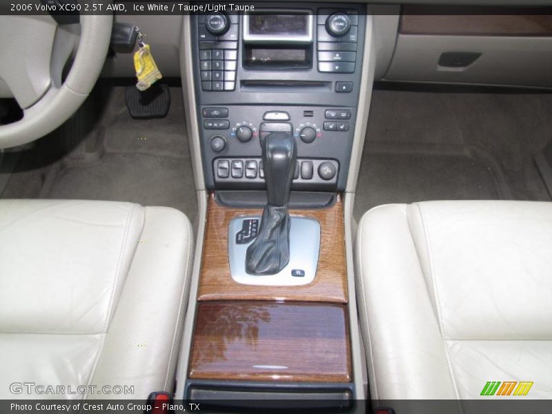 Ice White / Taupe/Light Taupe 2006 Volvo XC90 2.5T AWD