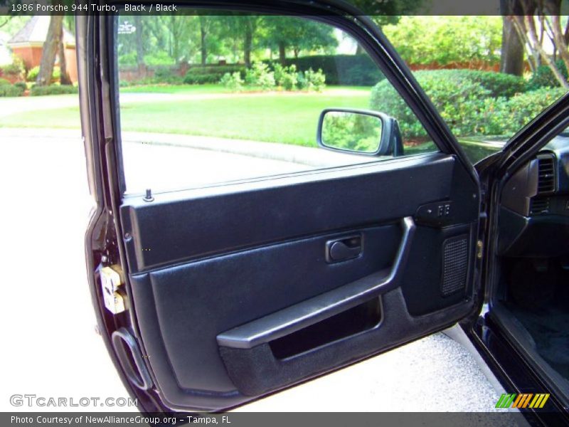 Black / Black 1986 Porsche 944 Turbo