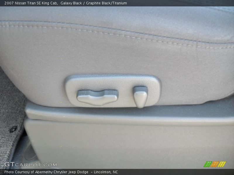 Galaxy Black / Graphite Black/Titanium 2007 Nissan Titan SE King Cab