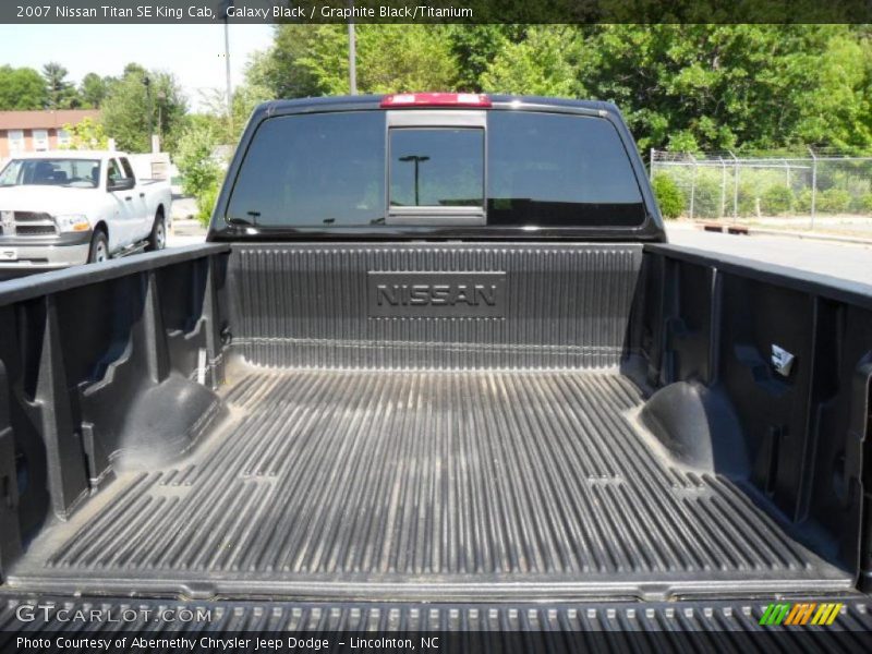 Galaxy Black / Graphite Black/Titanium 2007 Nissan Titan SE King Cab
