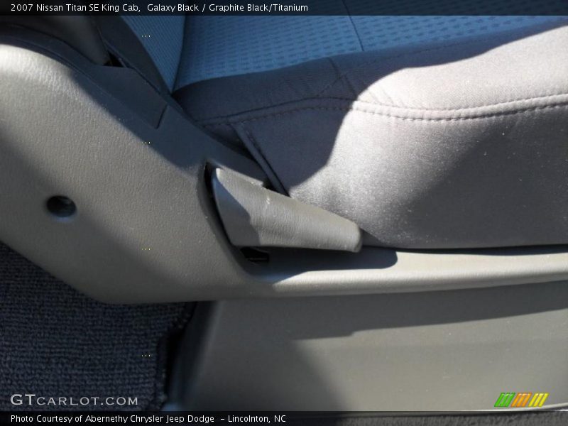 Galaxy Black / Graphite Black/Titanium 2007 Nissan Titan SE King Cab