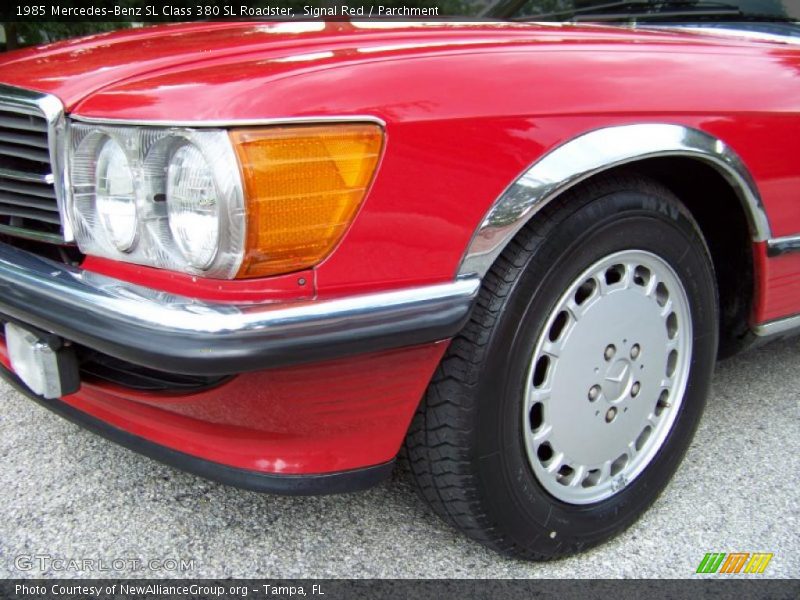 Signal Red / Parchment 1985 Mercedes-Benz SL Class 380 SL Roadster