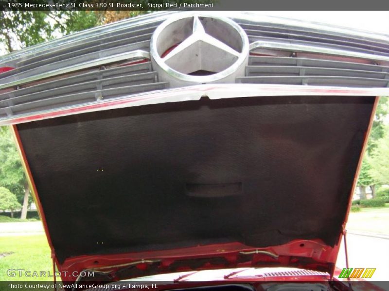 Signal Red / Parchment 1985 Mercedes-Benz SL Class 380 SL Roadster