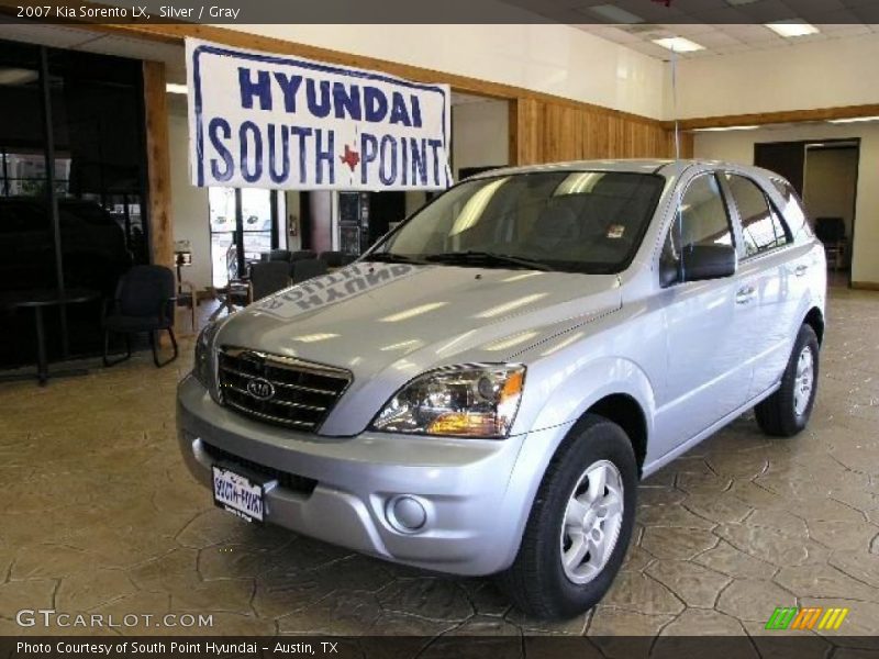 Silver / Gray 2007 Kia Sorento LX