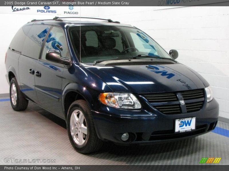 Midnight Blue Pearl / Medium Slate Gray 2005 Dodge Grand Caravan SXT