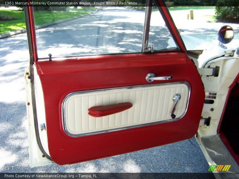 Knight White / Red/White 1961 Mercury Monterey Commuter Station Wagon