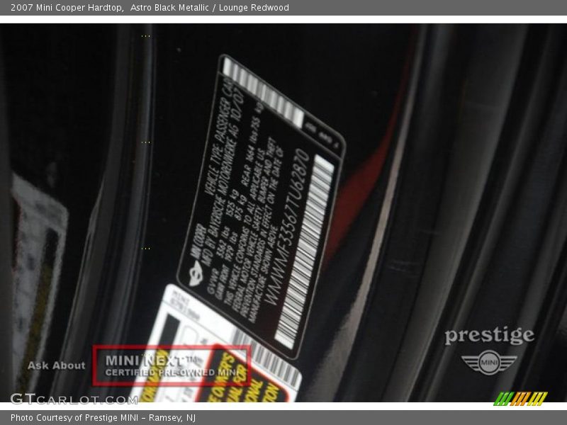 Astro Black Metallic / Lounge Redwood 2007 Mini Cooper Hardtop