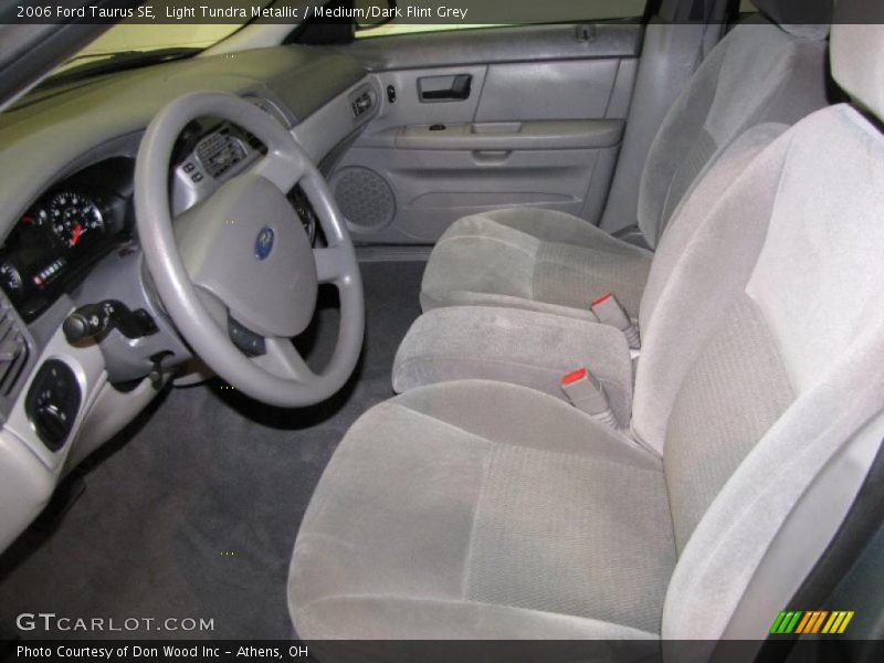 Light Tundra Metallic / Medium/Dark Flint Grey 2006 Ford Taurus SE