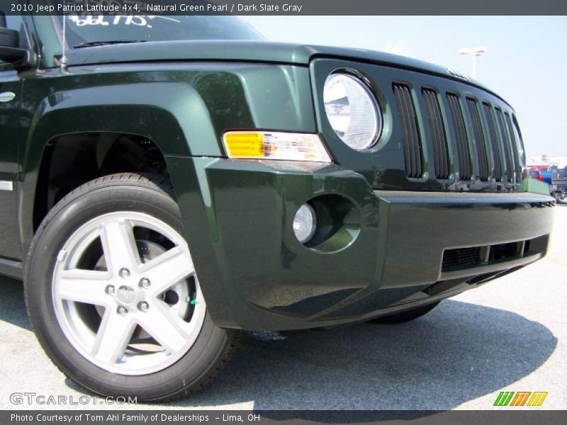 Natural Green Pearl / Dark Slate Gray 2010 Jeep Patriot Latitude 4x4