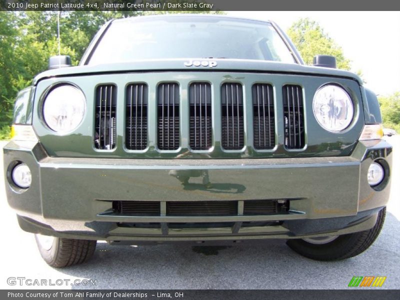 Natural Green Pearl / Dark Slate Gray 2010 Jeep Patriot Latitude 4x4