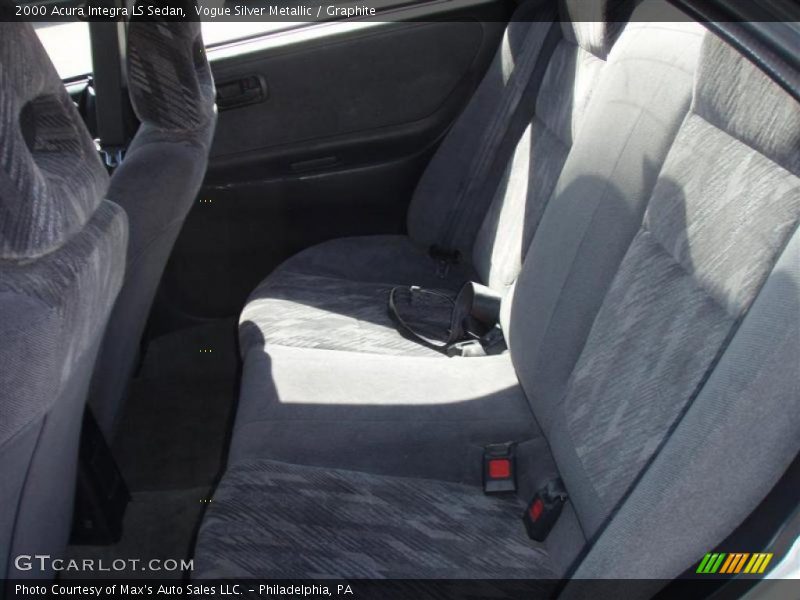 Vogue Silver Metallic / Graphite 2000 Acura Integra LS Sedan