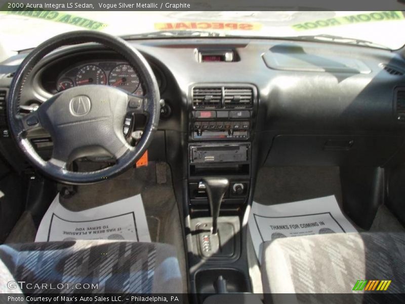 Vogue Silver Metallic / Graphite 2000 Acura Integra LS Sedan