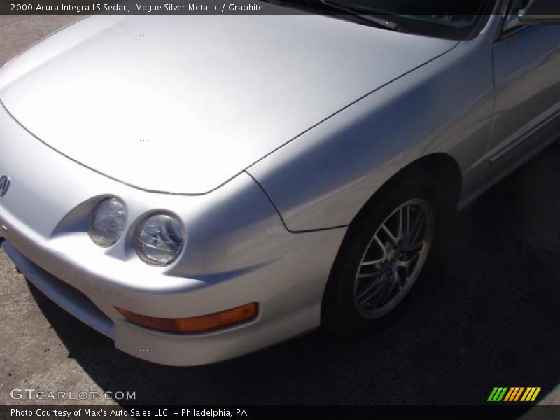 Vogue Silver Metallic / Graphite 2000 Acura Integra LS Sedan