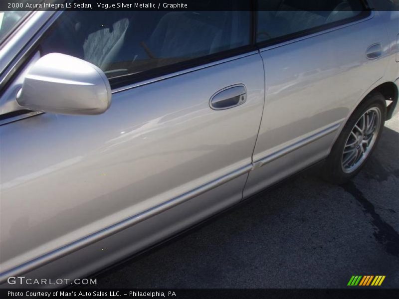 Vogue Silver Metallic / Graphite 2000 Acura Integra LS Sedan