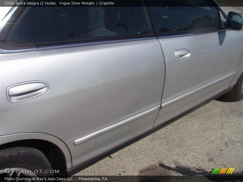 Vogue Silver Metallic / Graphite 2000 Acura Integra LS Sedan