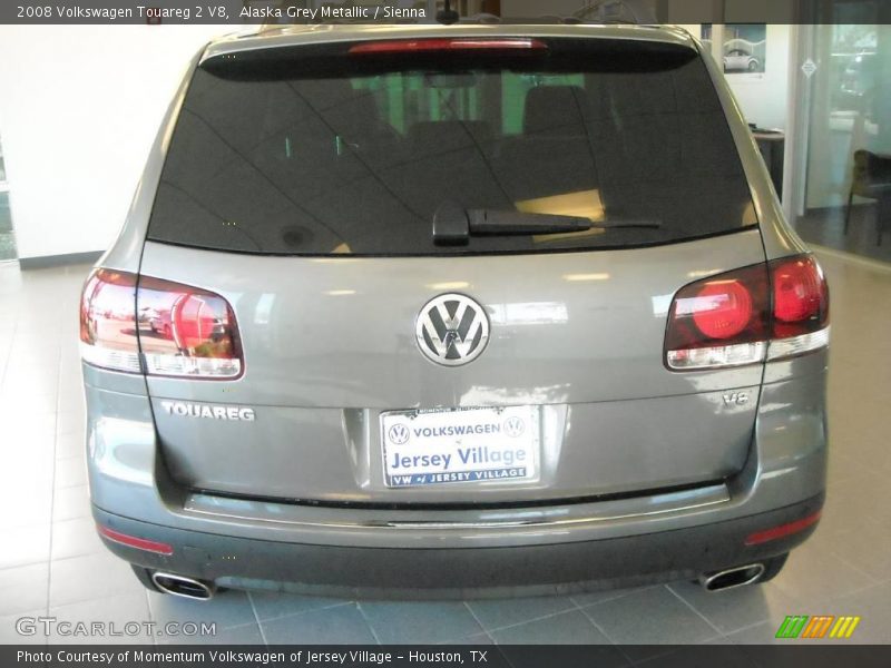Alaska Grey Metallic / Sienna 2008 Volkswagen Touareg 2 V8