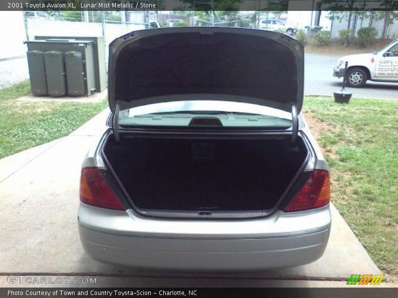Lunar Mist Metallic / Stone 2001 Toyota Avalon XL