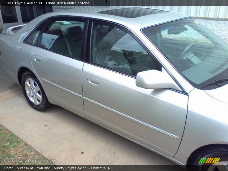 Lunar Mist Metallic / Stone 2001 Toyota Avalon XL